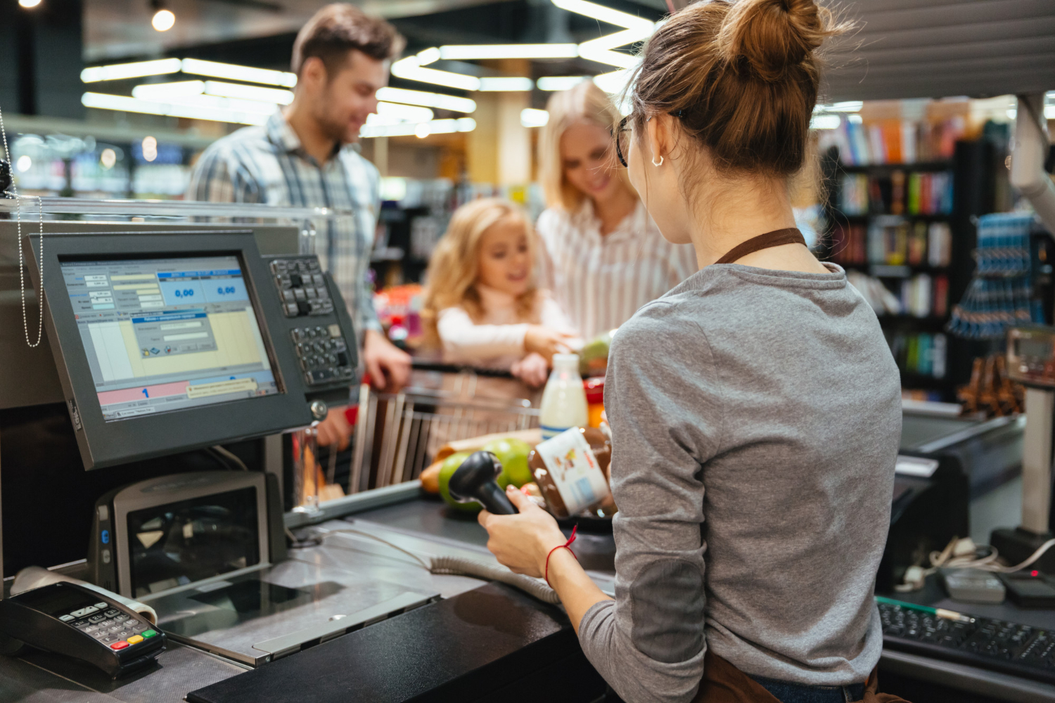 контроль работы кассира