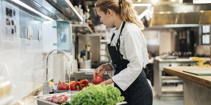 При каком температурном режиме должны храниться пищевые продукты
