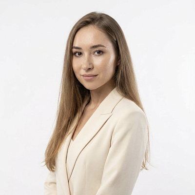 Алина Кожевникова